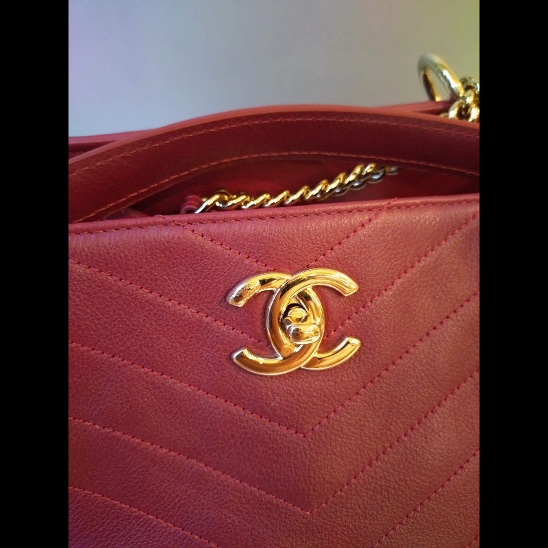 Chanel 淡金鍊酒紅皮V格兩用梯形tote 包-8
