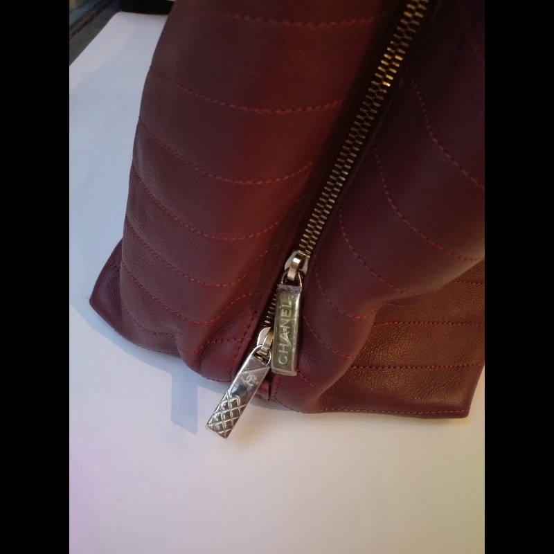 Chanel 淡金鍊酒紅皮V格兩用梯形tote 包-9