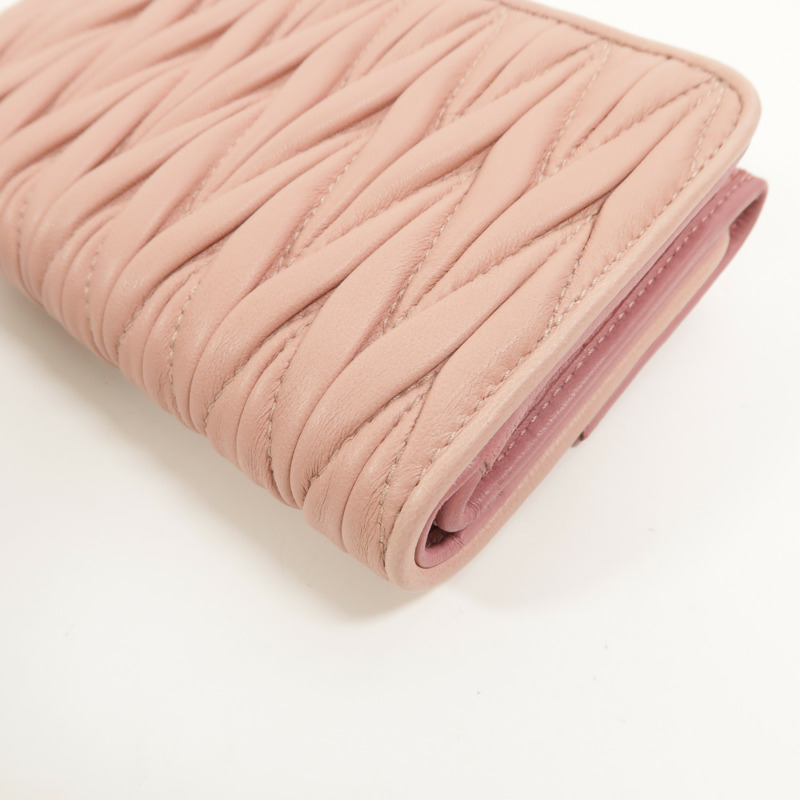 Miu Miu 羊皮皮革Matelasse Wallet錢包-14