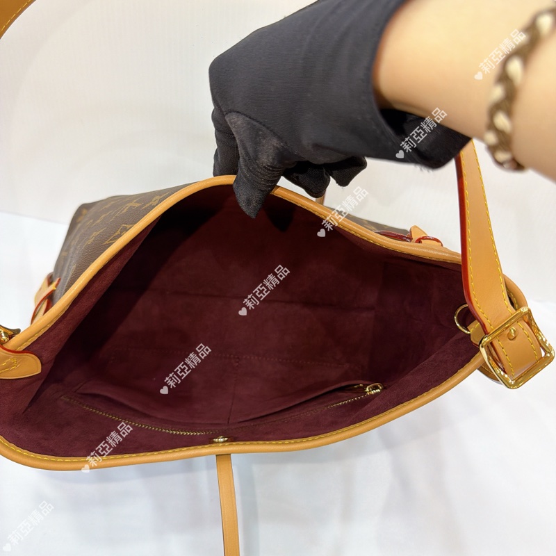 莉亞精品♡Lv Carryall PM 二手-9