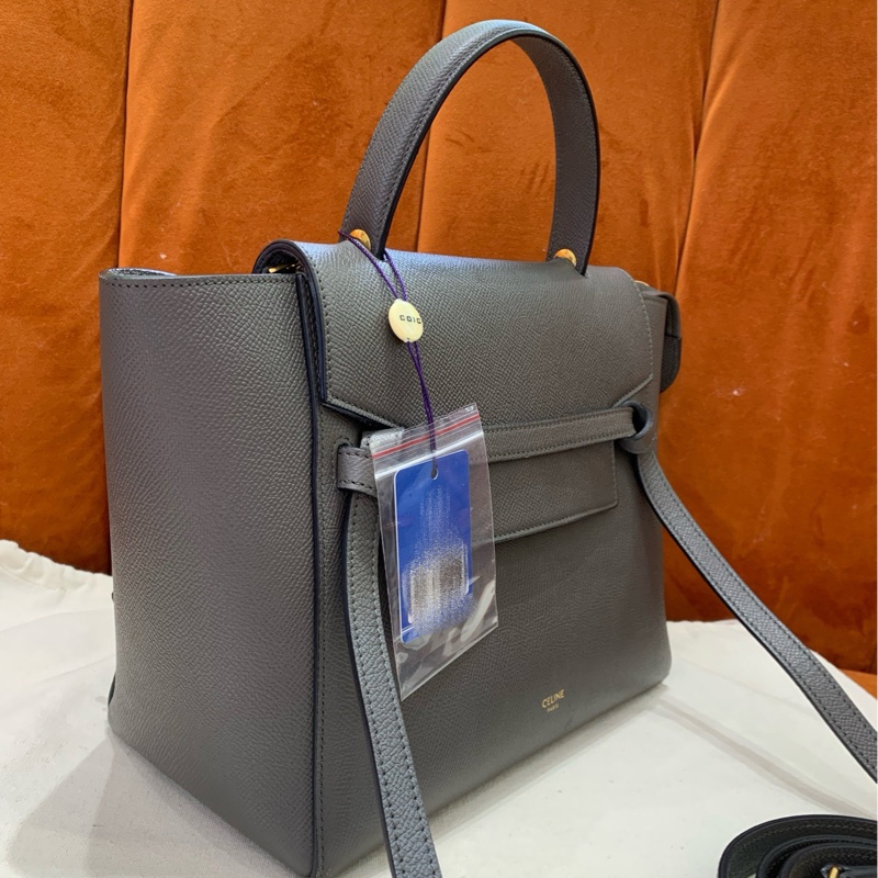 👜Celine 賽琳大象灰色中號鯰魚包 24 x 20 x 13-2