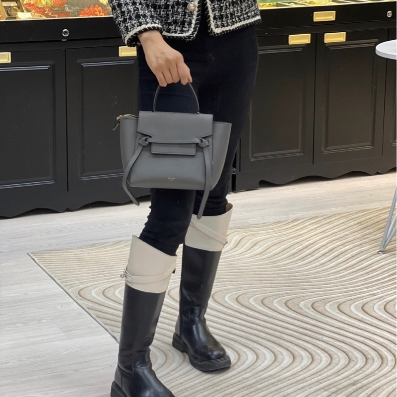 👜Celine 賽琳大象灰色中號鯰魚包 24 x 20 x 13-4