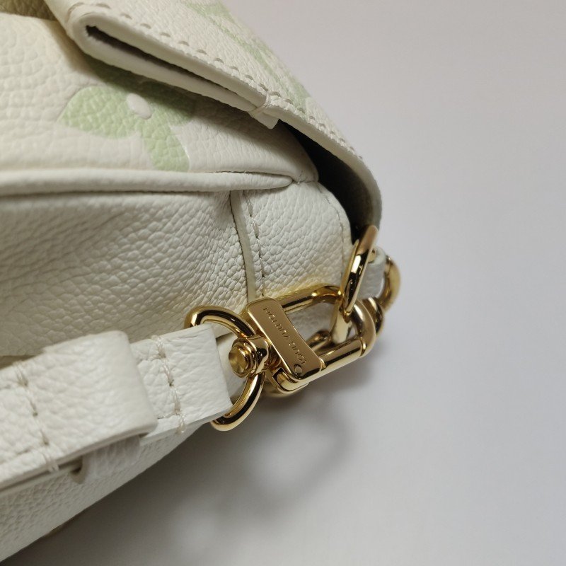 Louis Vuitton (LV) Favorite牛皮拼色老花Logo標誌牌斜背包包肩包晶片款-12