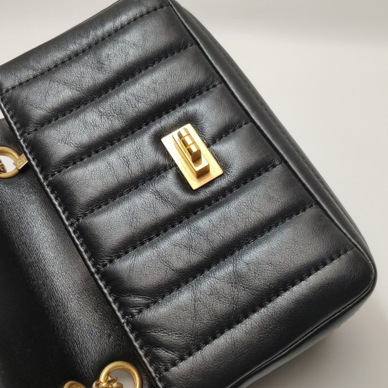 Chanel 2.55 Flag Bag 季節限定款迷你牛皮純色絎縫長方形旋扣單肩包-18