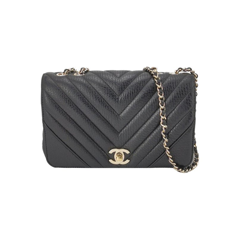 Chanel Chevron Flap牛皮純色V紋絎縫雙C扣單肩包-0