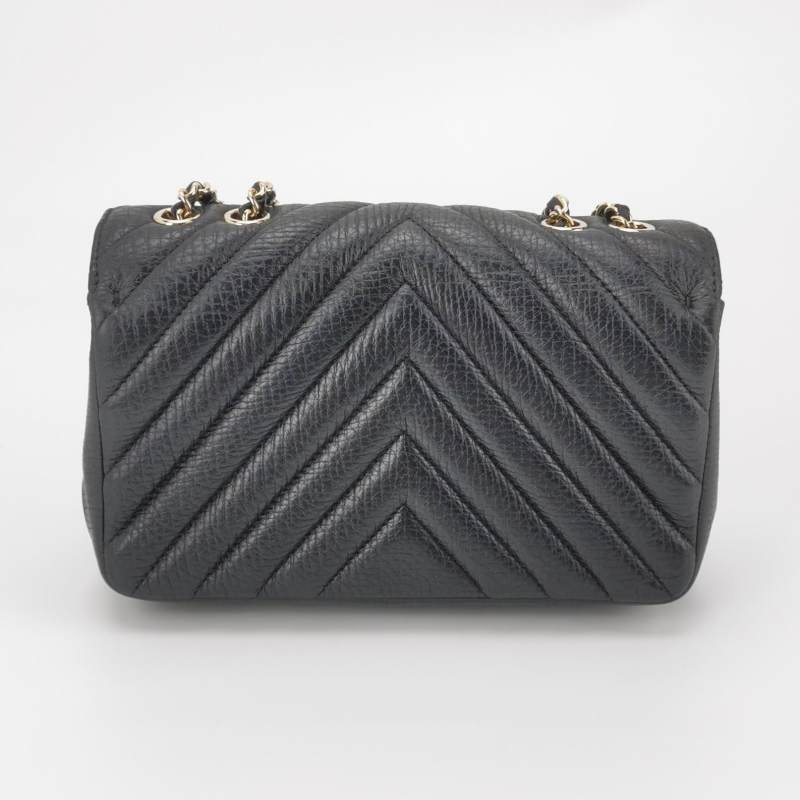 Chanel Chevron Flap牛皮純色V紋絎縫雙C扣單肩包-4