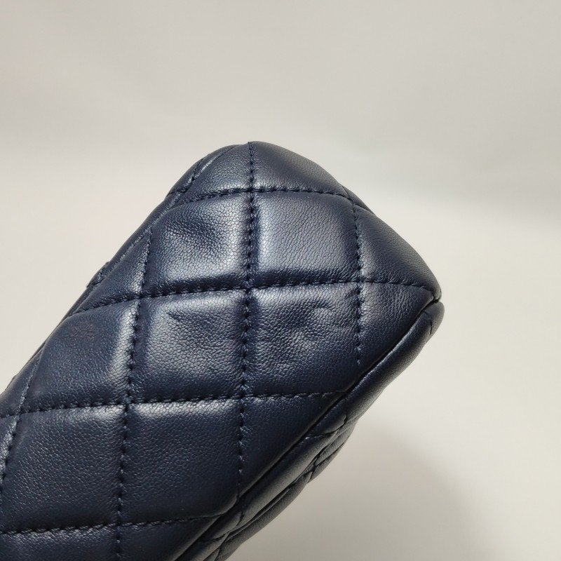 Chanel Classic Flap 季節限定款大mini羊皮金球菱格絎縫雙C扣皮穿鏈斜挎包單肩包-27