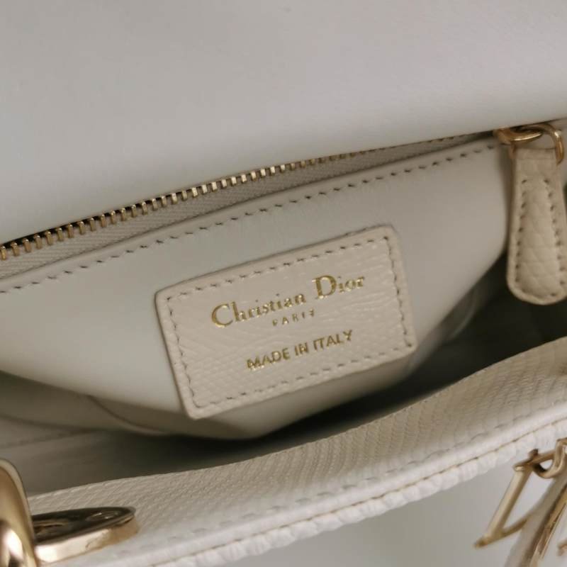 Dior Lady Dior戴妃包迷你蜥蜴皮純色字母logo吊飾斜背包肩背包-7