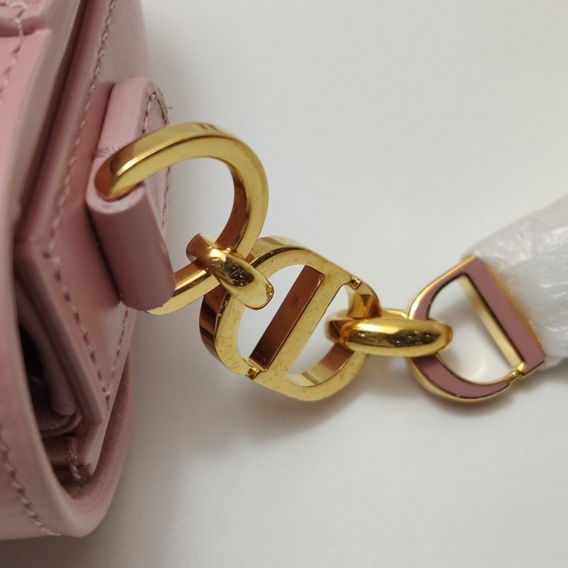 Dior 30 Montaigne蒙田包小號牛皮純色CD標誌斜背包單肩包-12