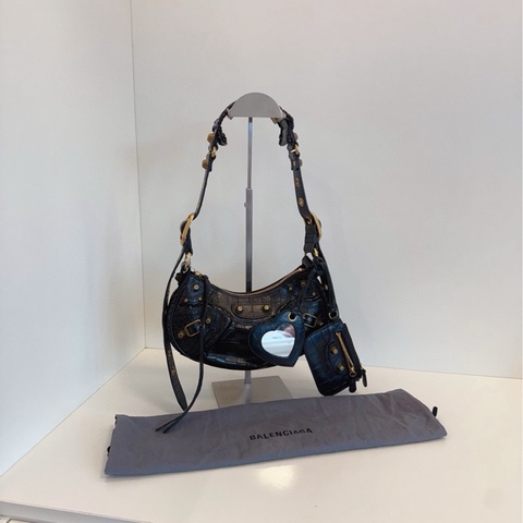 Balenciaga 巴黎世家Le Cagole 新款鰐魚皮紋