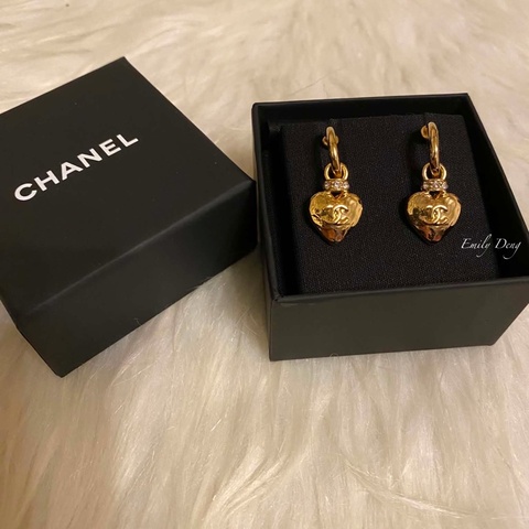 Chanel 愛心垂墜耳環