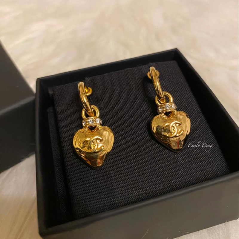 Chanel 愛心垂墜耳環-1