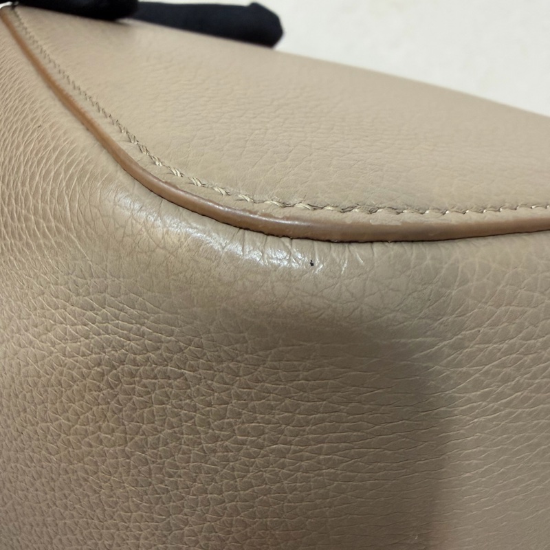 LOEWE 軟面小牛皮 mini 沙色 Pebble 金釦 水桶包 手提包 斜背包-19
