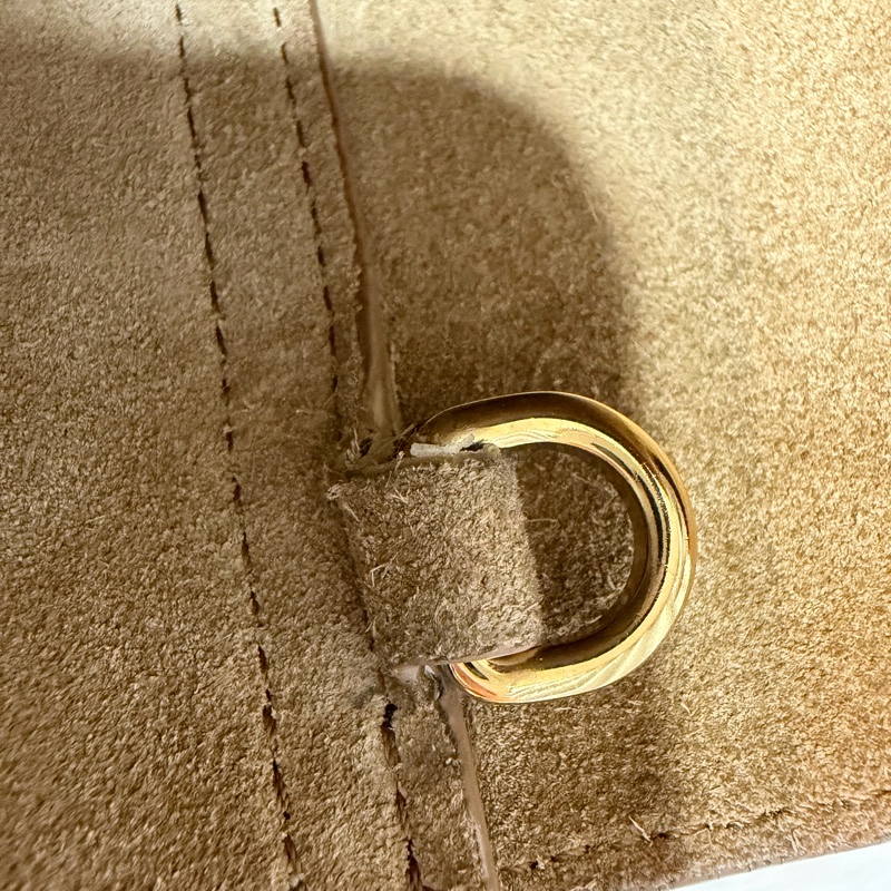 LOEWE 軟面小牛皮 mini 沙色 Pebble 金釦 水桶包 手提包 斜背包-33
