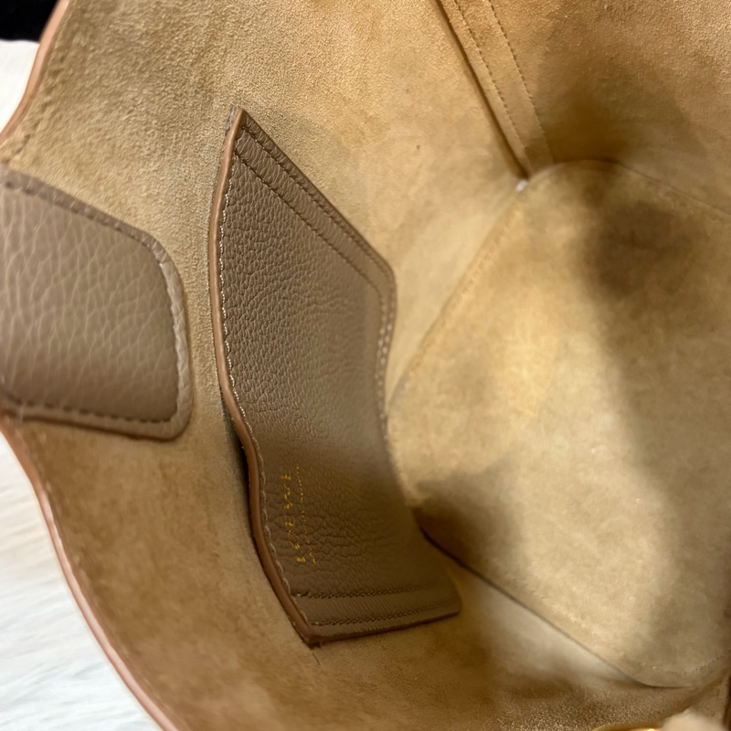 LOEWE 軟面小牛皮 mini 沙色 Pebble 金釦 水桶包 手提包 斜背包-38