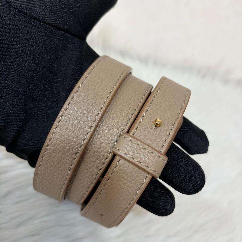 LOEWE 軟面小牛皮 mini 沙色 Pebble 金釦 水桶包 手提包 斜背包-44