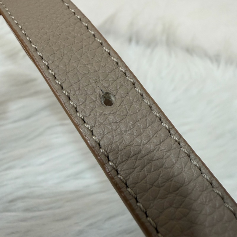 LOEWE 軟面小牛皮 mini 沙色 Pebble 金釦 水桶包 手提包 斜背包-52