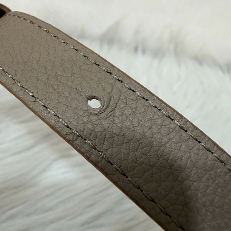 LOEWE 軟面小牛皮 mini 沙色 Pebble 金釦 水桶包 手提包 斜背包-53
