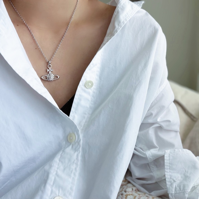 Vivienne Westwood🪐 Mayfair Bas Relief Necklace 經典款 項鍊 卯釘設計-0