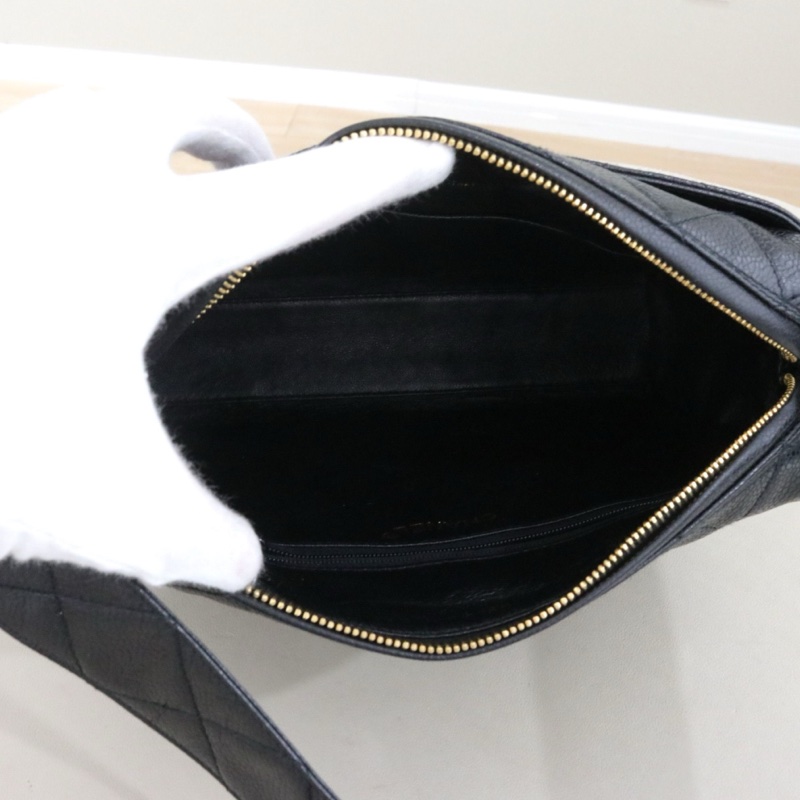 CHANEL 香奈兒打結寬肩帶中古相機包,黑金荔枝皮,尺寸24*16*7,序號4,配件無-5