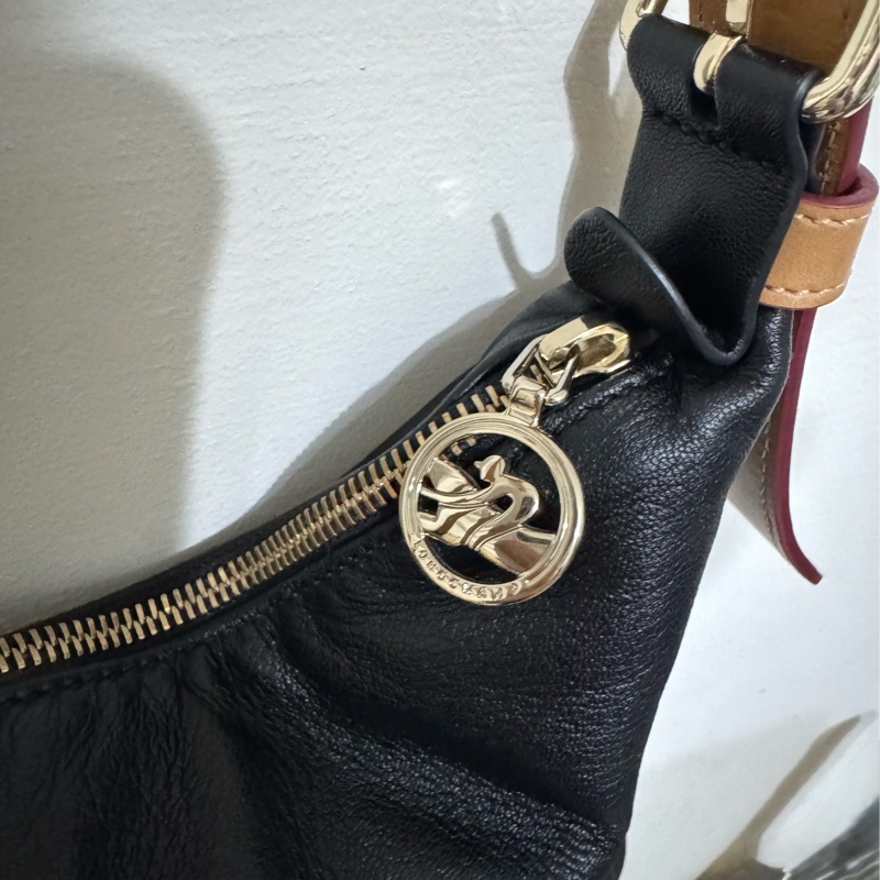 longchamp smoothie斜背袋-5
