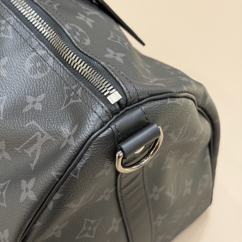 Louis Vuitton路易威登 keepall45 黑老花斜挎包旅行袋 配件有皮牌+手柄環+肩帶。-11