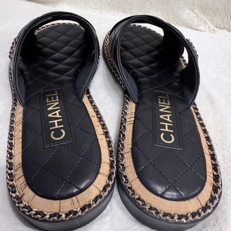 CHANEL✨2025鏈條菱格紋皮革交叉拖鞋 #39-5