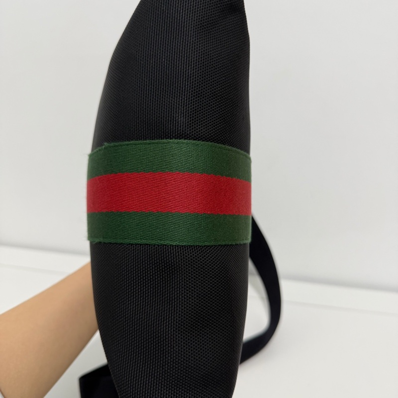 Gucci 古馳  男士黑色斜挎包 27✖️29 無配件-2