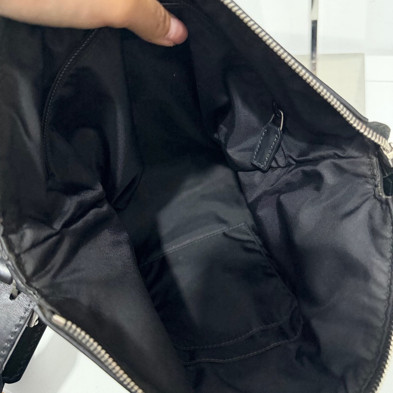 Gucci 古馳  男士黑色斜挎包 27✖️29 無配件-7