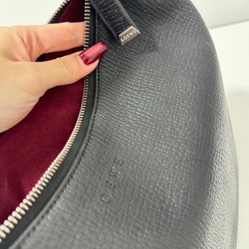loewe羅意威 黑色hobo腋下包 34x26-5