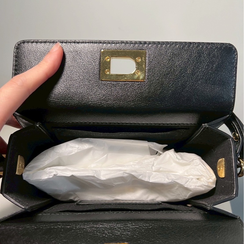 FURLA ARCO MINI SHOULDER BAG 小黑盒 飯盒包-5