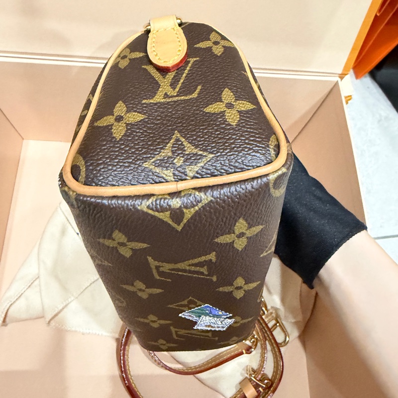 全新全配❤️ #speedy #nano #塗鴉vivian娃娃 #聖誕系列限量款-15