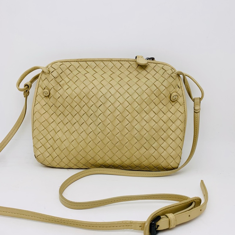 Bottega Veneta （葆蝶家）編織斜挎包 尺寸：28*20*6-0