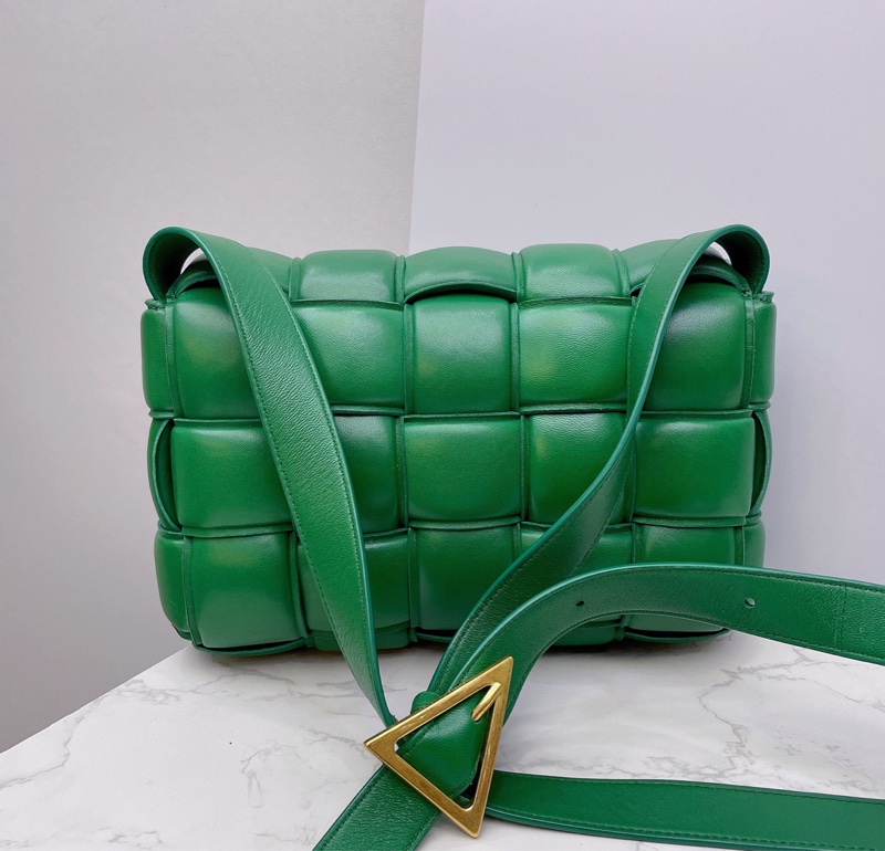 葆蝶家/Bottega Veneta 深綠色五格羊皮 編織枕頭包小方包斜挎包-2