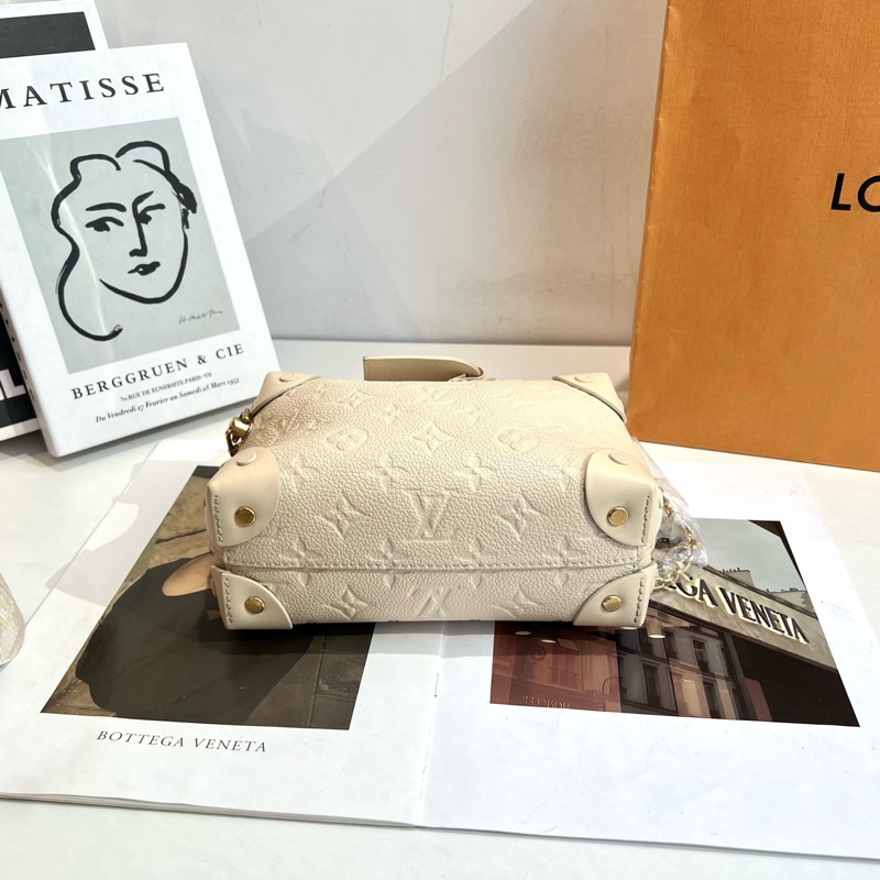 Louis Vuitton 路易威登 白色八角盒子斜挎包 20s-5