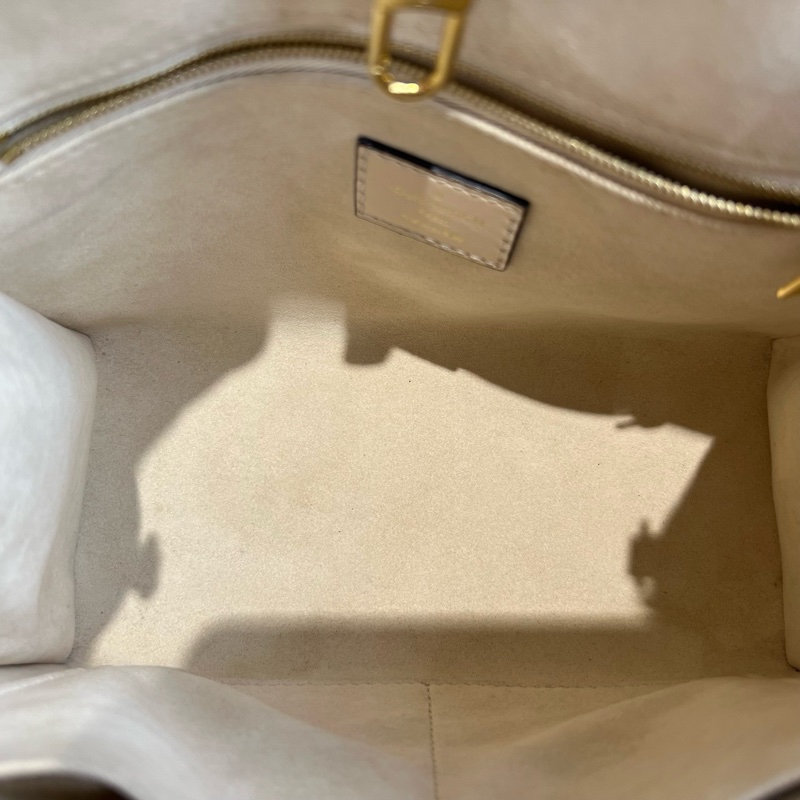 Louis Vuitton 路易威登 白色小號onthego 芯片-6