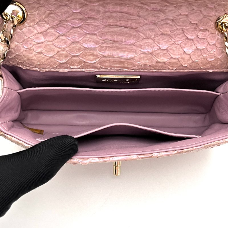 CHANEL 閃光淡紫色金扣蛇皮 CF小mini肩背斜背鏈條包 17*10*5 98新配件塵袋-6
