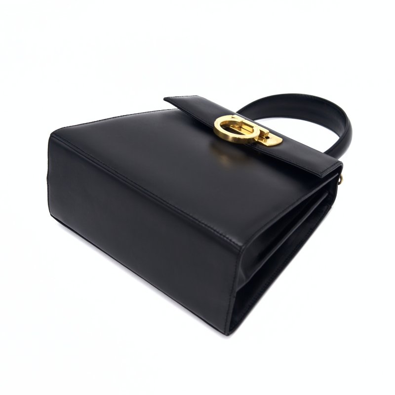 FERRAGAMO 黑色金扣小號 博物館手提斜背包20*18*9 98新配件塵袋-3