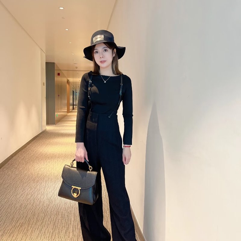 FERRAGAMO 灰金馬蹄扣 手提肩背包 26*19*11 98新配件塵袋-0