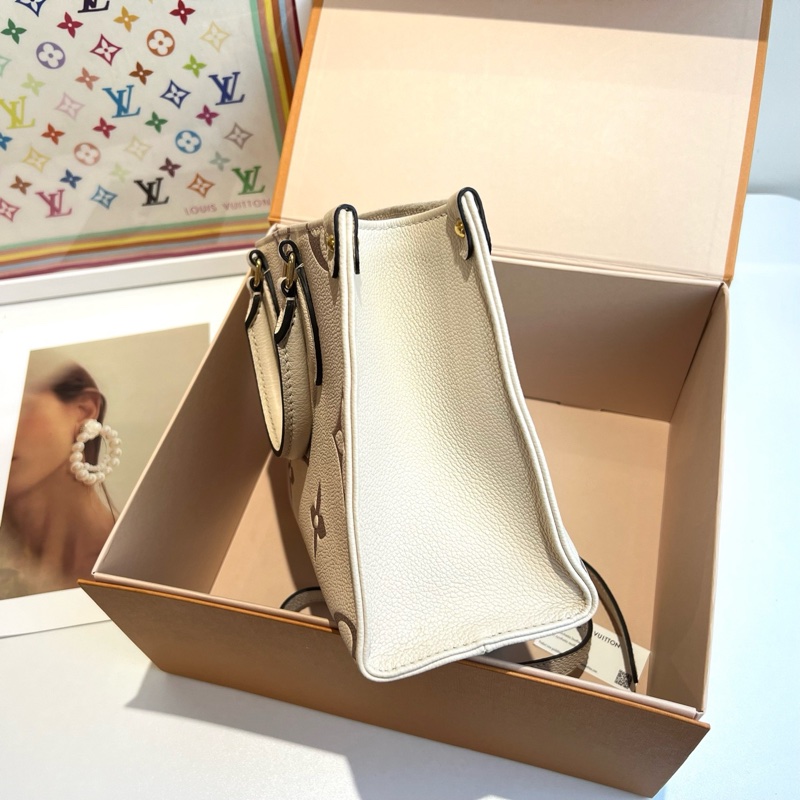 Louis Vuitton 路易威登 小號白色onthego 芯片 底長25-2