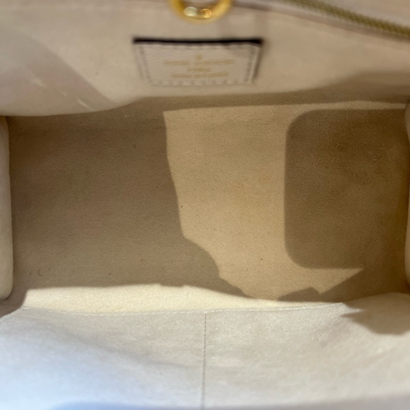 Louis Vuitton 路易威登 小號白色onthego 芯片 底長25-6