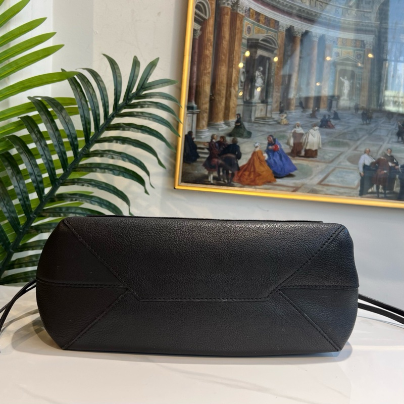 Louis Vuitton 路易威登 lockme全皮黑色 14s-5