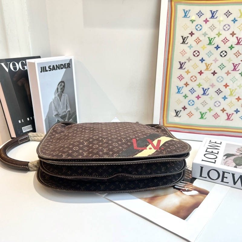 Louis Vuitton路易威登 美國帆船賽系列限量 中古斜挎 05s 底長30-5