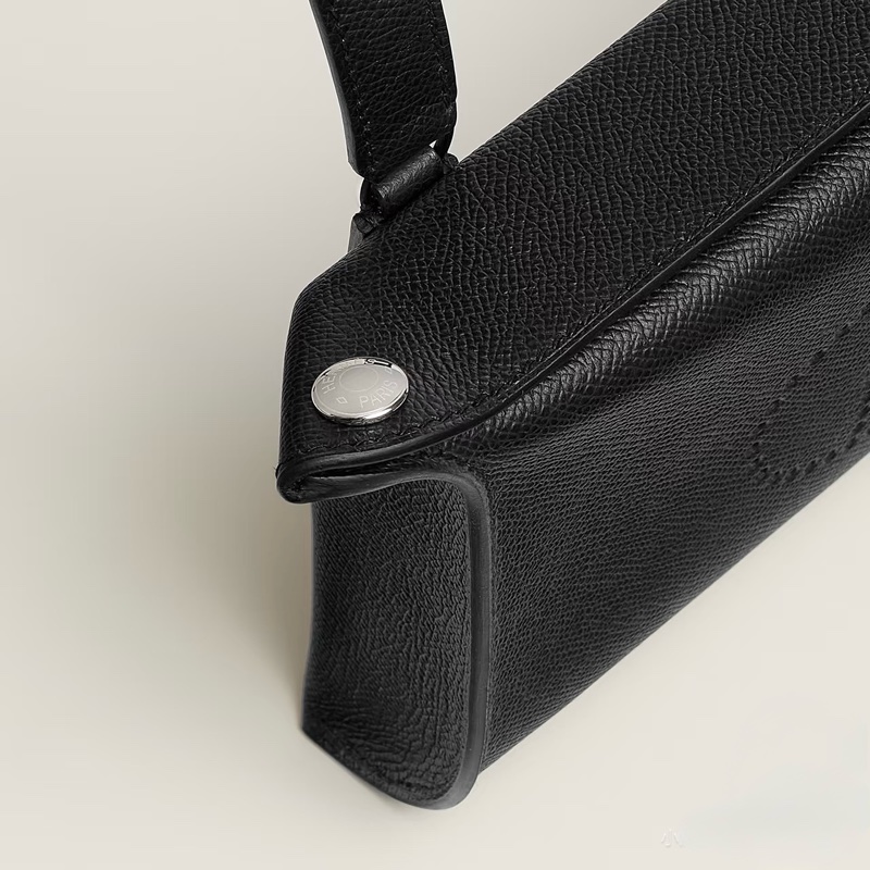 經典百搭 愛馬仕Hermès Videpoches 黑色Togo皮帆布背袋肩背包 H084283 簡約隨性靜奢美學 🖤-7