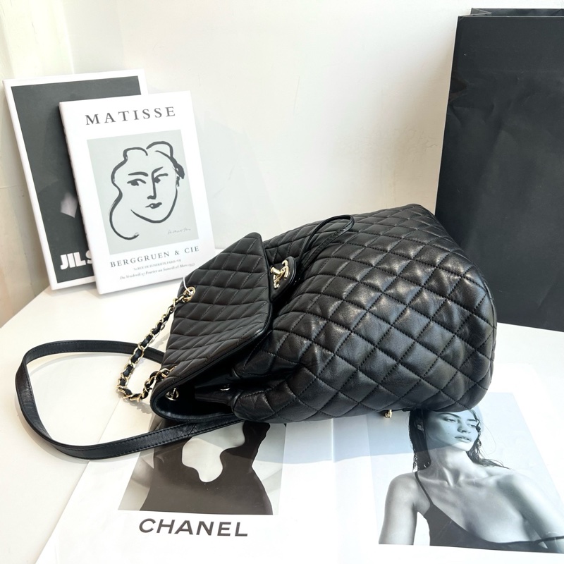 CHANEL 香奈兒 黑金羊皮薩爾茨堡雙肩包 23開 底長24-4
