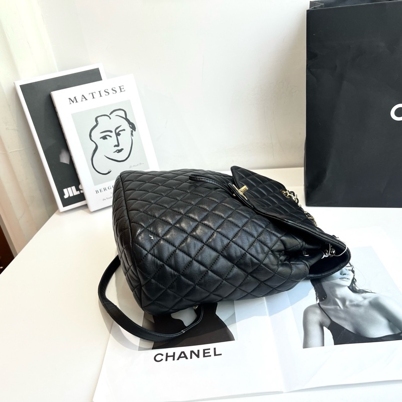 CHANEL 香奈兒 黑金羊皮薩爾茨堡雙肩包 23開 底長24-5