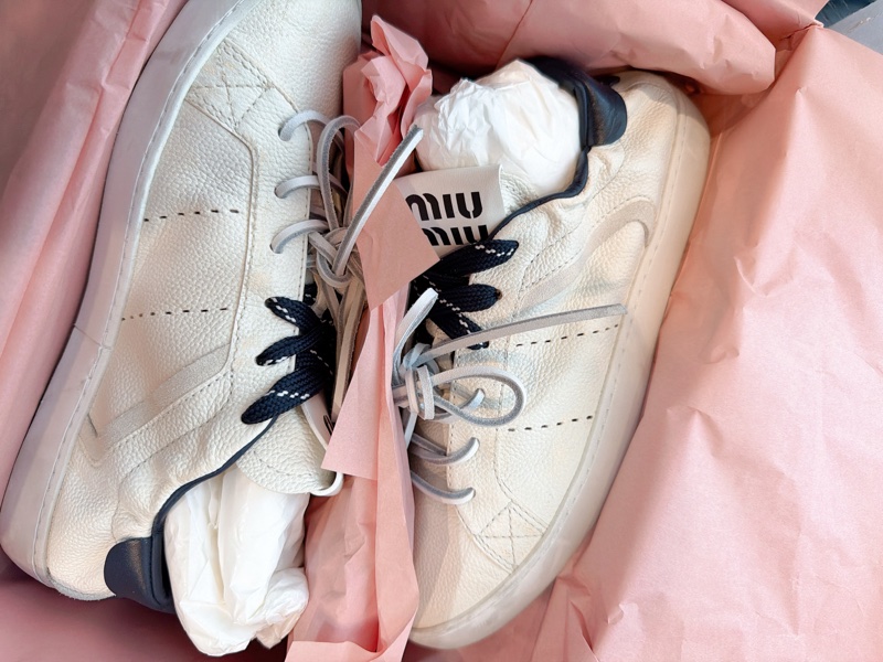 二手精品自賣❤️Miu Miu撞色深藍*白雙鞋袋造型髒髒後鬆緊小白鞋👟36.5號.全配-7