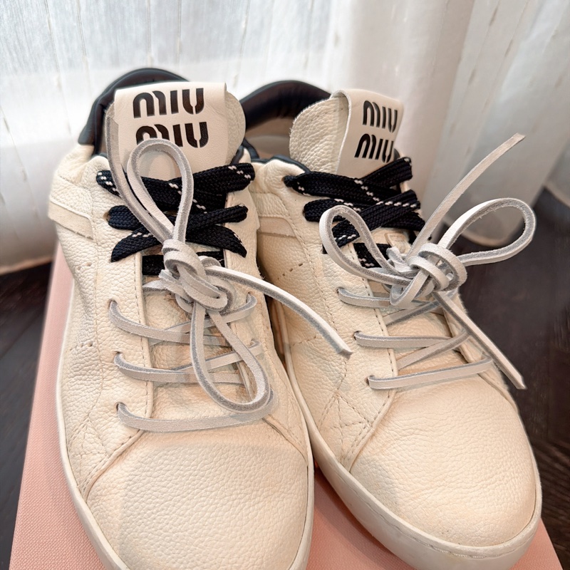 二手精品自賣❤️Miu Miu撞色深藍*白雙鞋袋造型髒髒後鬆緊小白鞋👟36.5號.全配-12