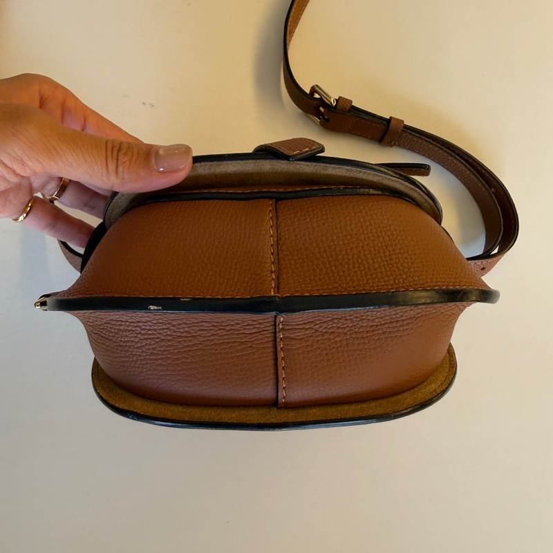 二手LOEWE焦糖色馬鞍包-16