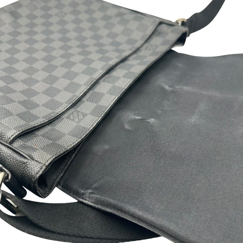 【美收精品】LOUIS VUITTON 黑棋盤格側肩包C-494【隔月月中將轉賣至日本 上架期限30天】-10